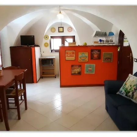 Casa Giavada Steripinto شاكا